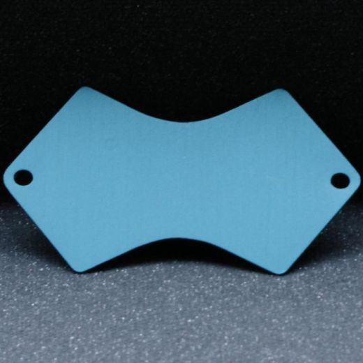 Plaque anodisée, courbée, 61x44 mm, bleu